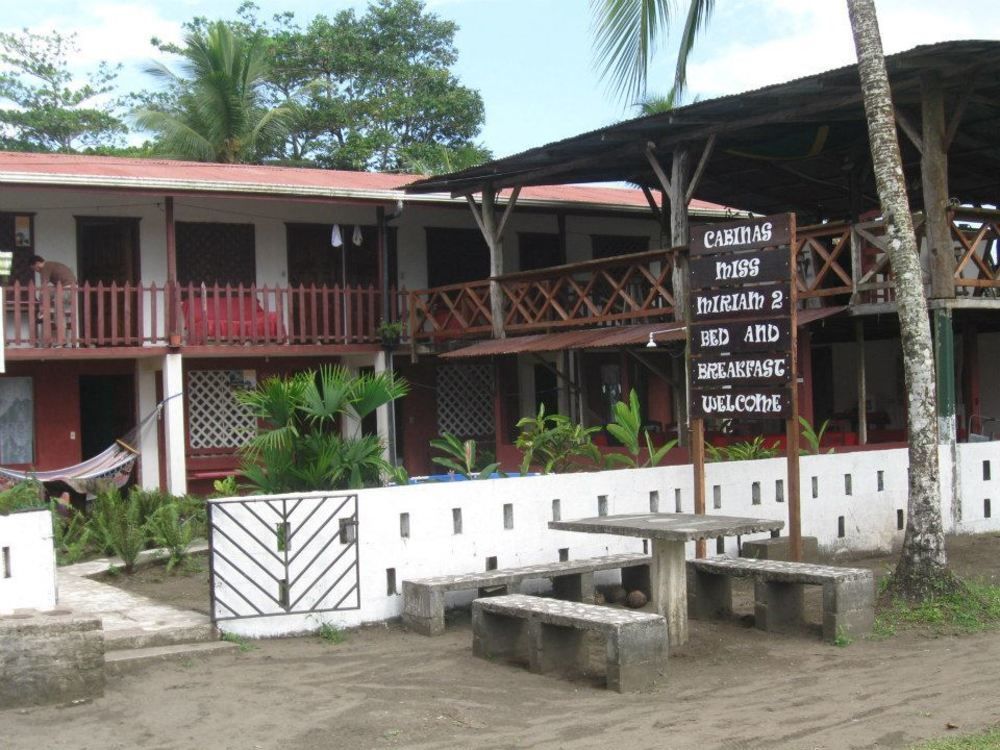 Cabinas Miss Miriam 2 Tortuguero Εξωτερικό φωτογραφία