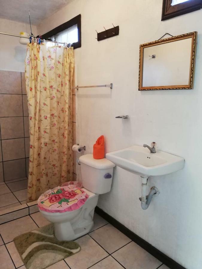 Cabinas Miss Miriam 2 Tortuguero Εξωτερικό φωτογραφία
