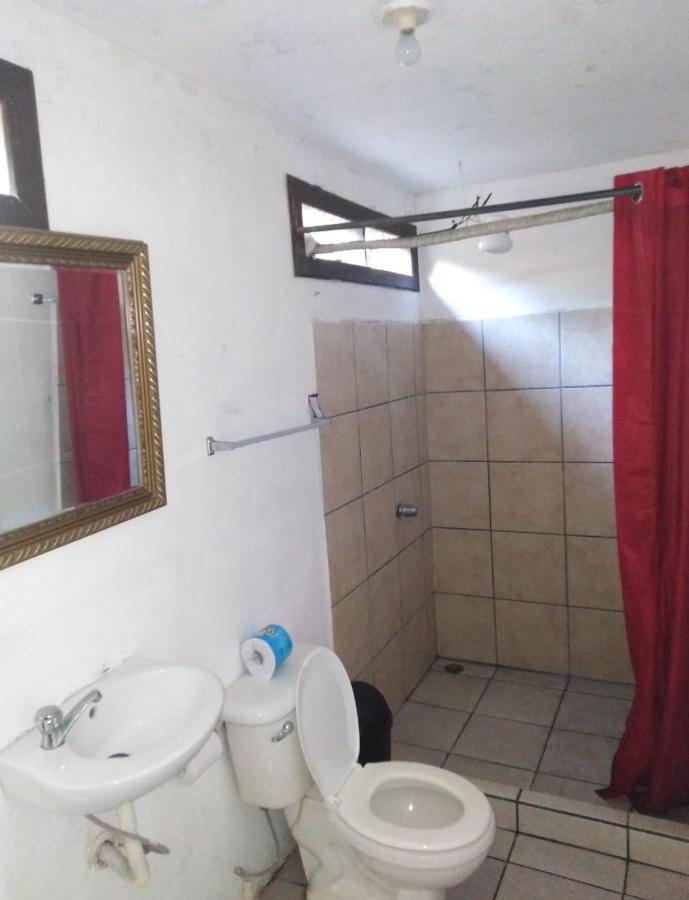 Cabinas Miss Miriam 2 Tortuguero Εξωτερικό φωτογραφία