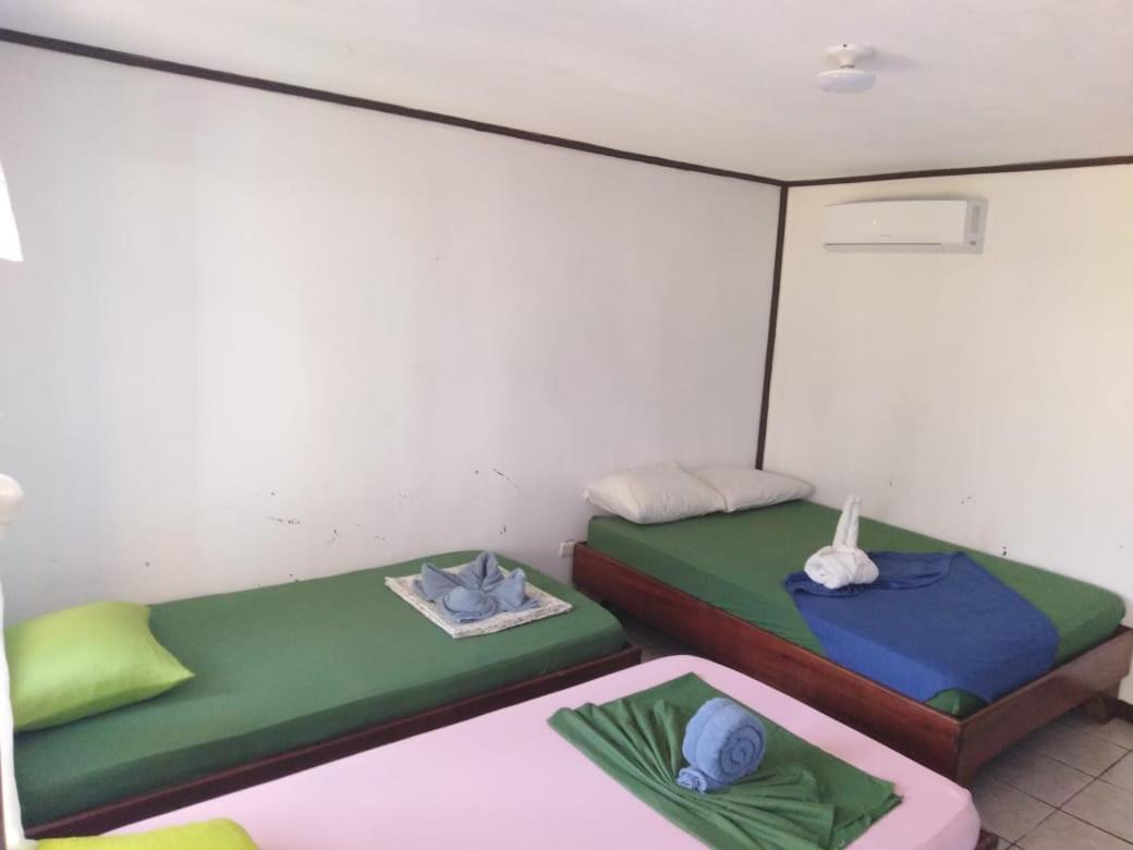 Cabinas Miss Miriam 2 Tortuguero Εξωτερικό φωτογραφία