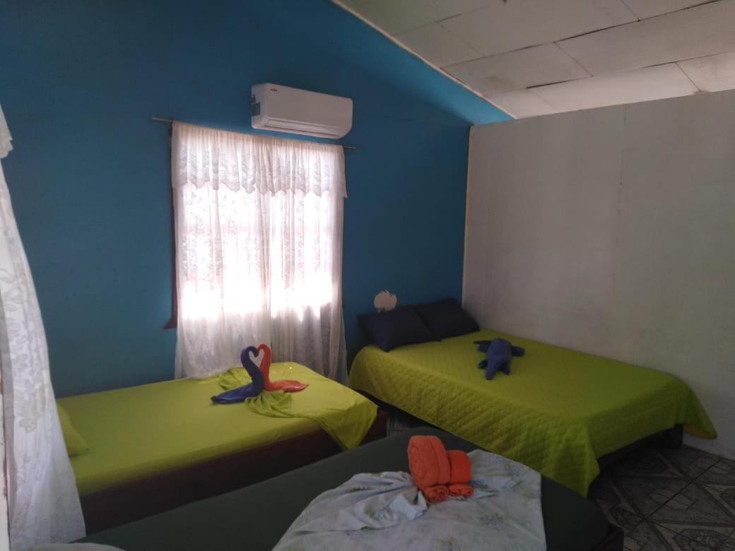 Cabinas Miss Miriam 2 Tortuguero Εξωτερικό φωτογραφία
